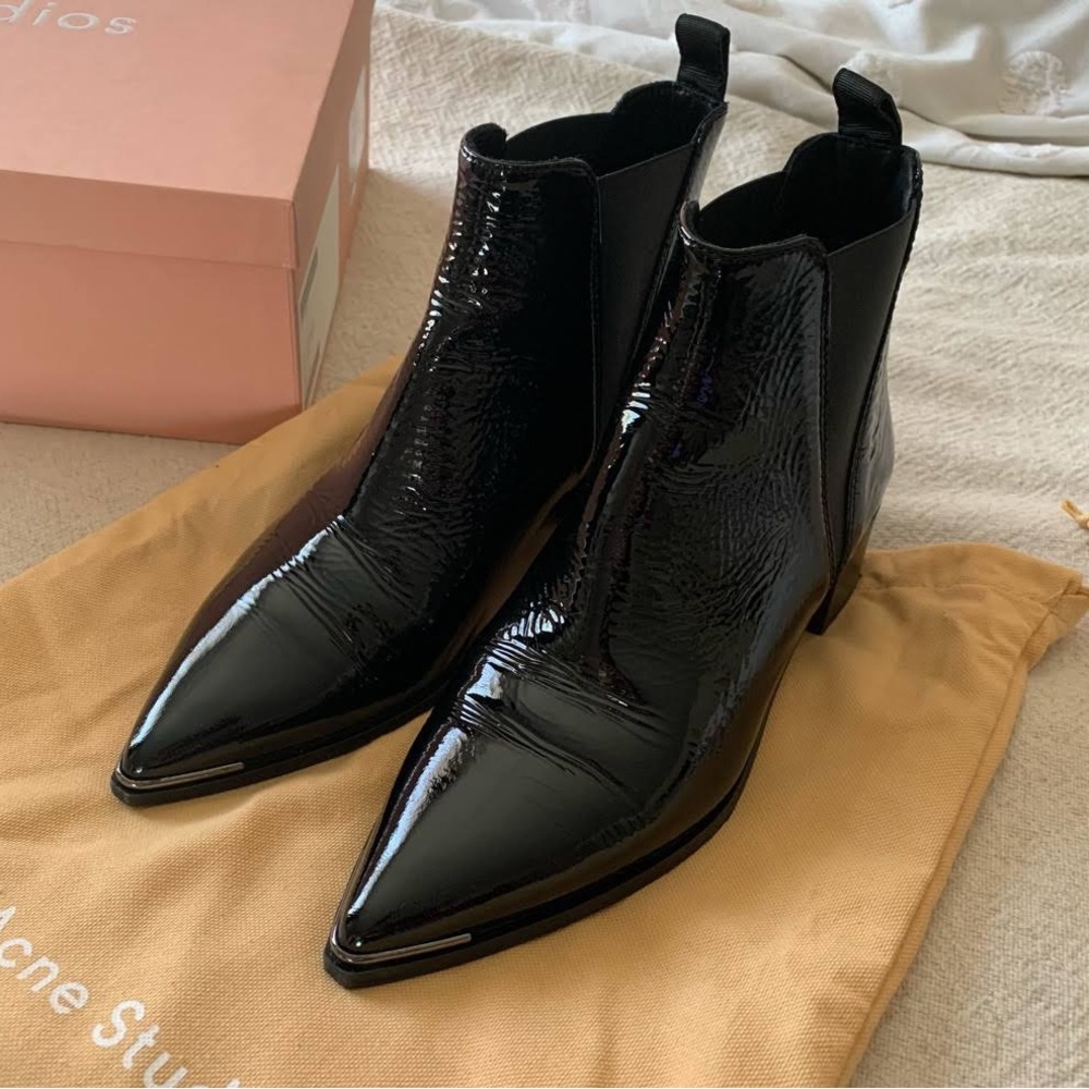 Acne Studios Jensen boots in patent black LIKE NEW